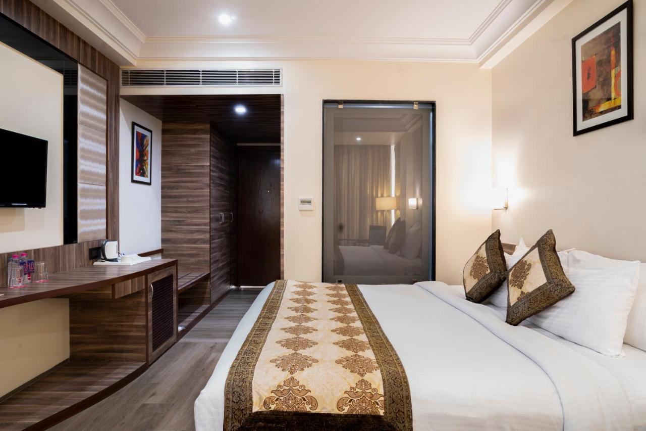 Spree Hotel Jaipur Exterior photo